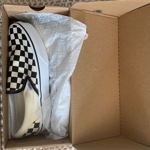 NWT- Vans Checkerboard Classic Slip-On Sneaker